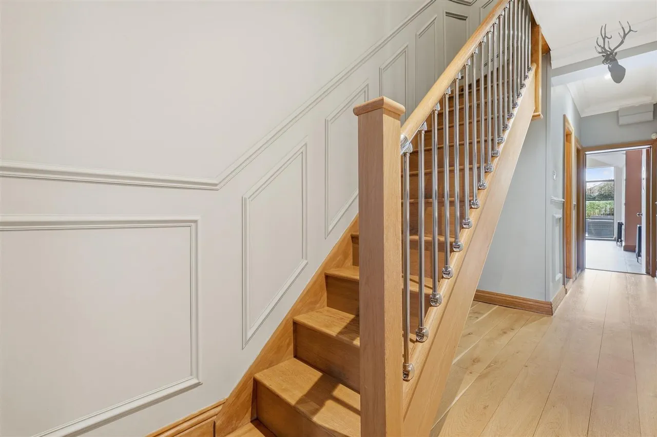 Westbury Lane, Buckhurst Hill, IG9, photo 14