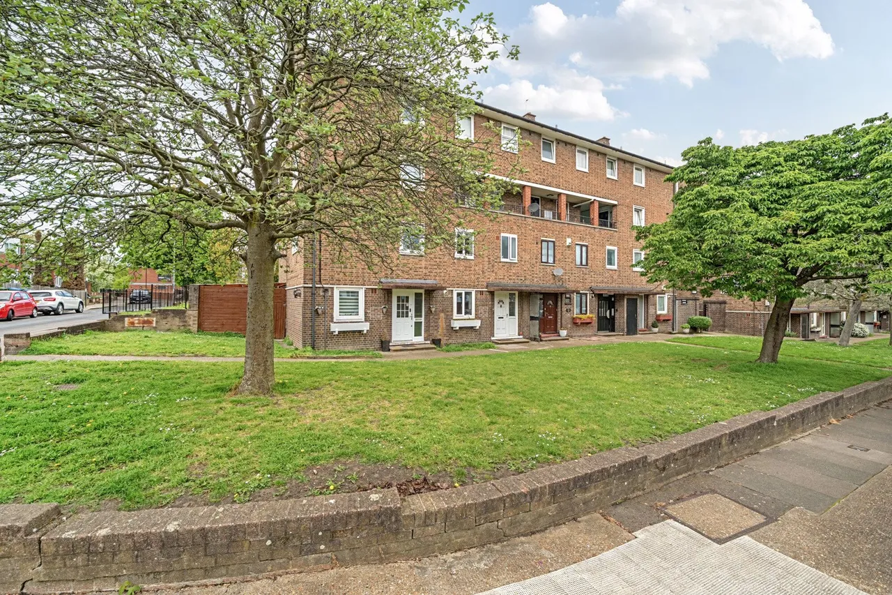 Charles Grinling Walk, SE18, photo 16