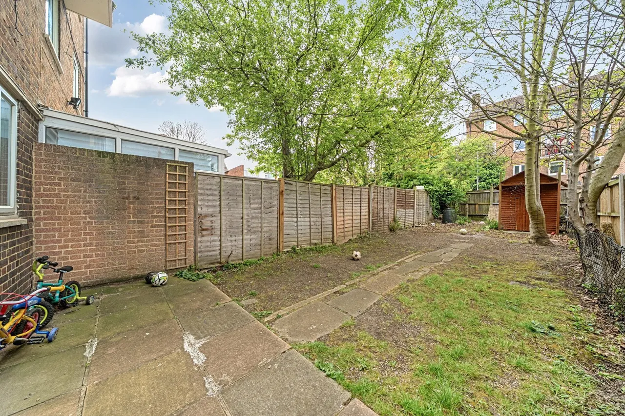 Charles Grinling Walk, SE18, photo 4