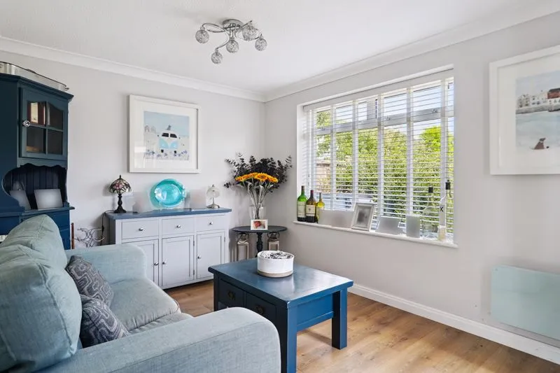 Broom Hill, Cookham SL6 9LQ, photo 2