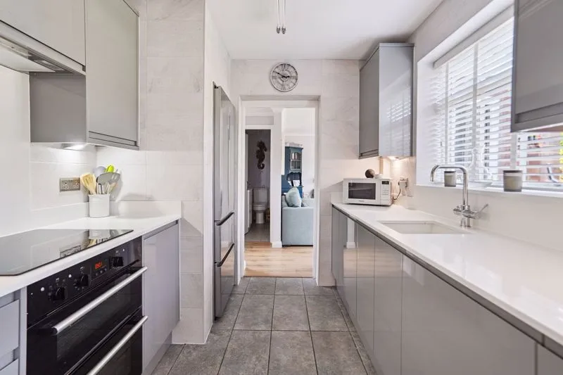 Broom Hill, Cookham SL6 9LQ, photo 4