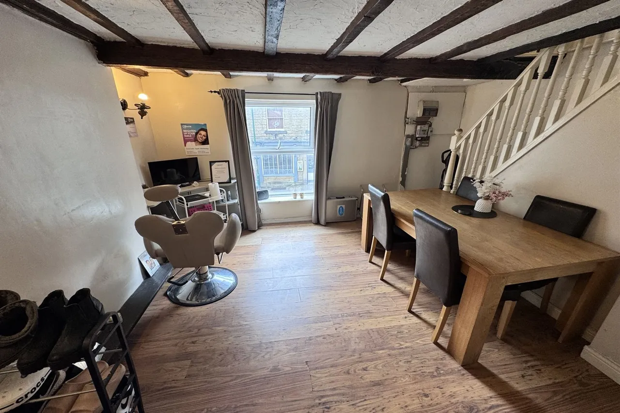 Terrace Road, High Peak, photo 14