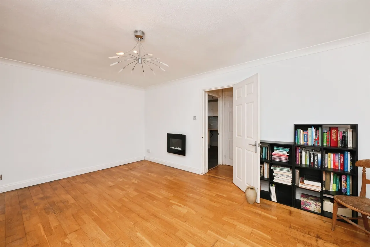 Chaucer Way, Hoddesdon, photo 9