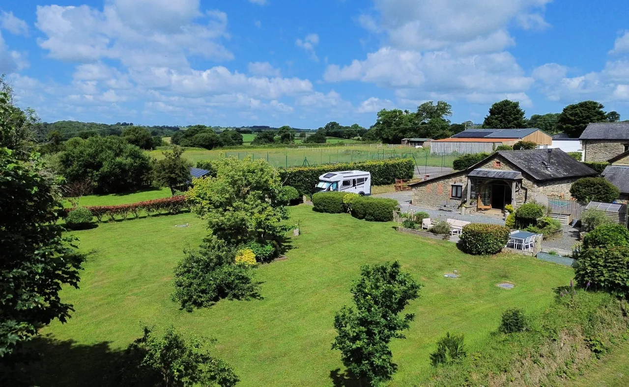 3 bed house for sale — The Parlour, Mill Hill Lane...