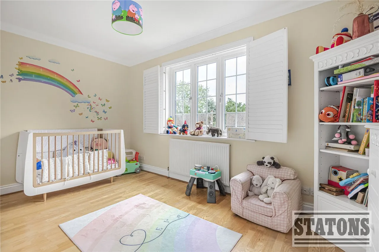 Helena Close, Hadley Wood, EN4 0JA, photo 17