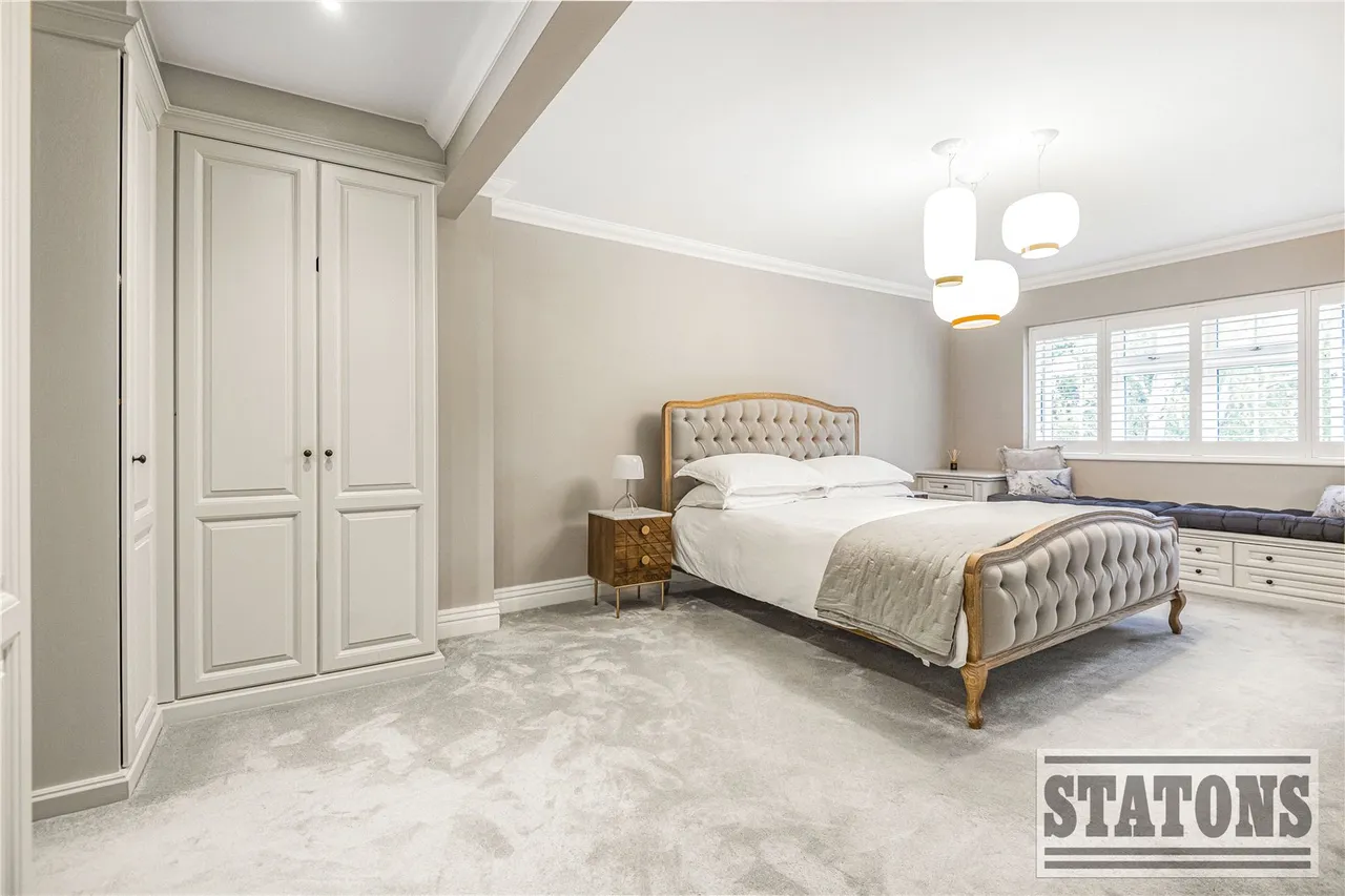 Helena Close, Hadley Wood, EN4 0JA, photo 12