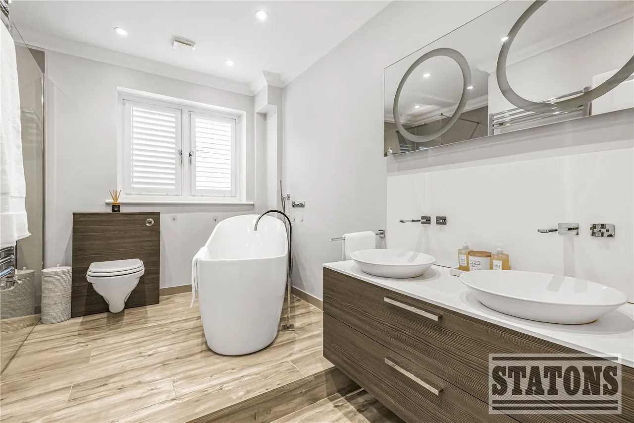 Helena Close, Hadley Wood, EN4 0JA, photo 19
