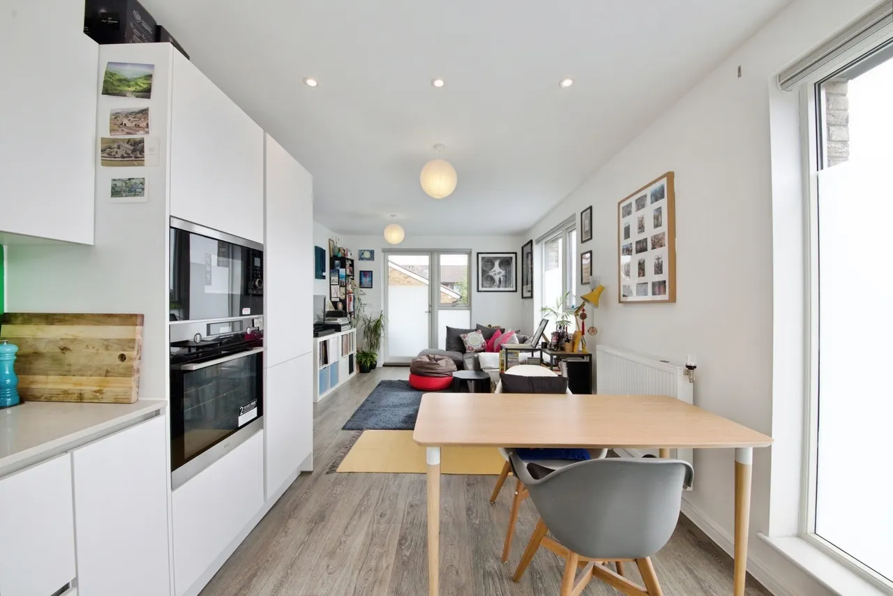 Avenue Road, London, N14, photo 14