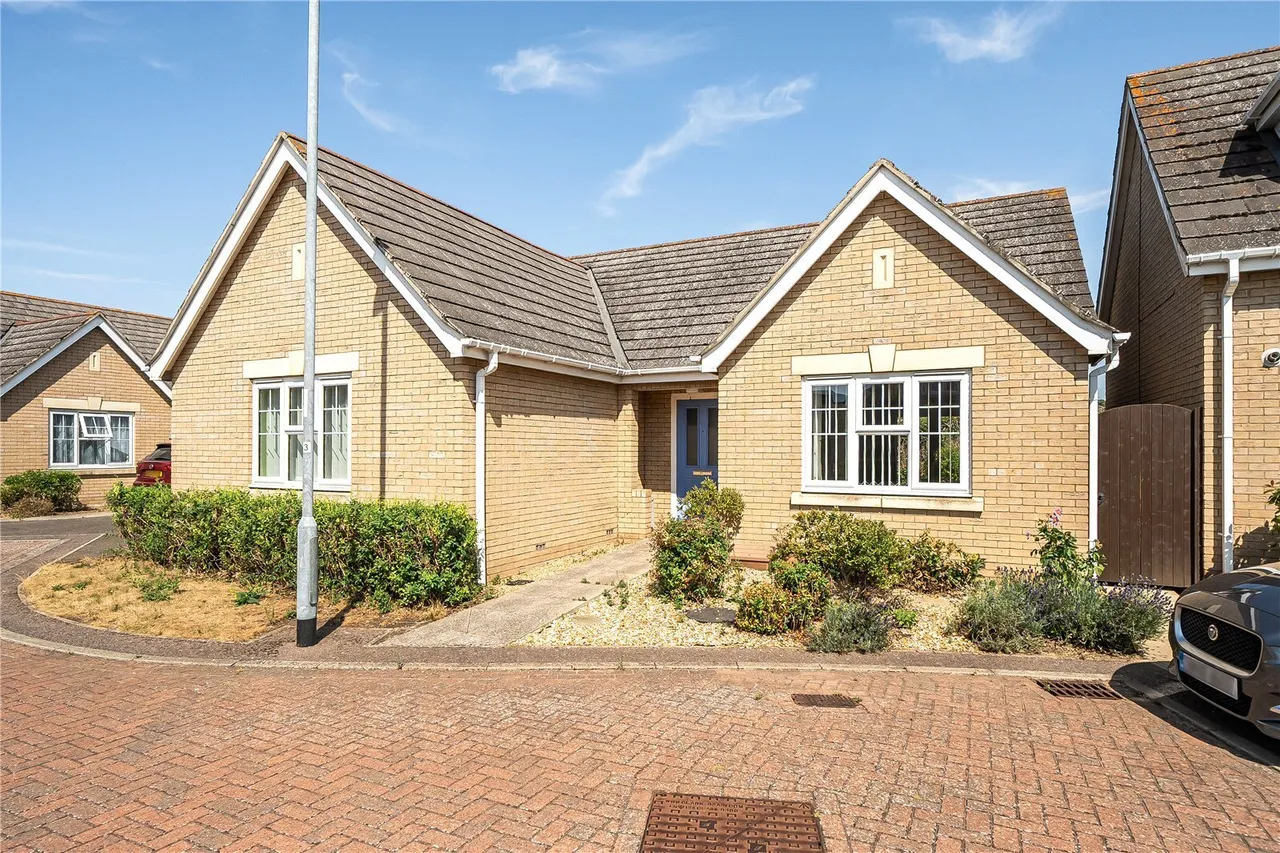 2 bed house for sale — Lime Tree Gardens, Chatteris, Cambridgeshire, PE16