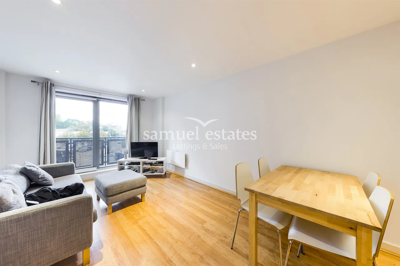 Colliers Wood, London, SW19, photo 4