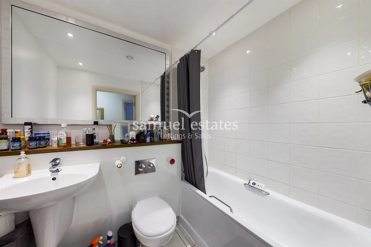 Colliers Wood, London, SW19, photo 6