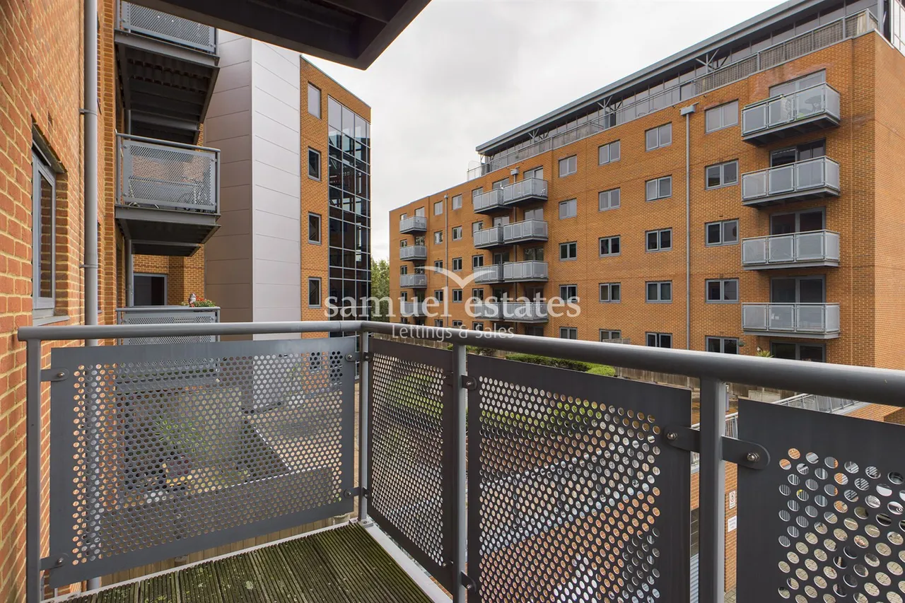Colliers Wood, London, SW19, photo 7