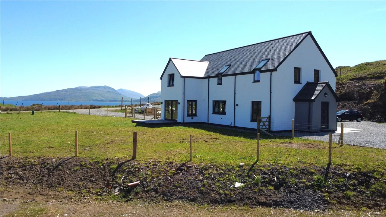 Kinelvadon View, Aros, Isle of Mull, Argyll and Bute, PA72 6JS, photo 2