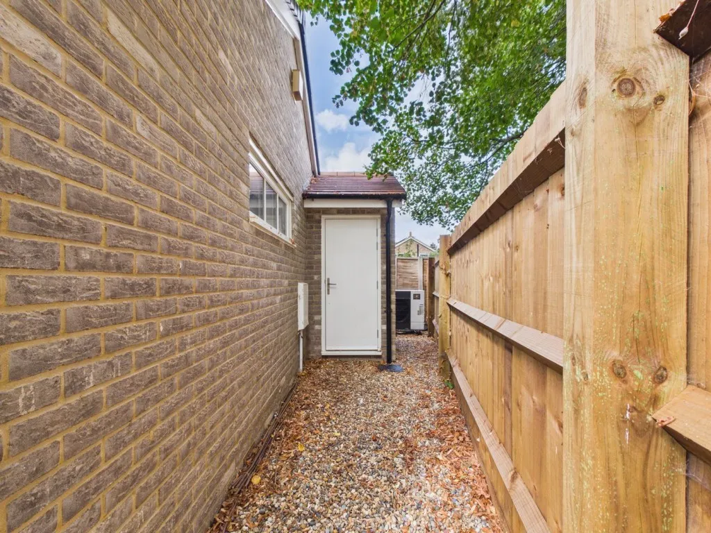 Bassingbourn Royston, SG8, photo 16