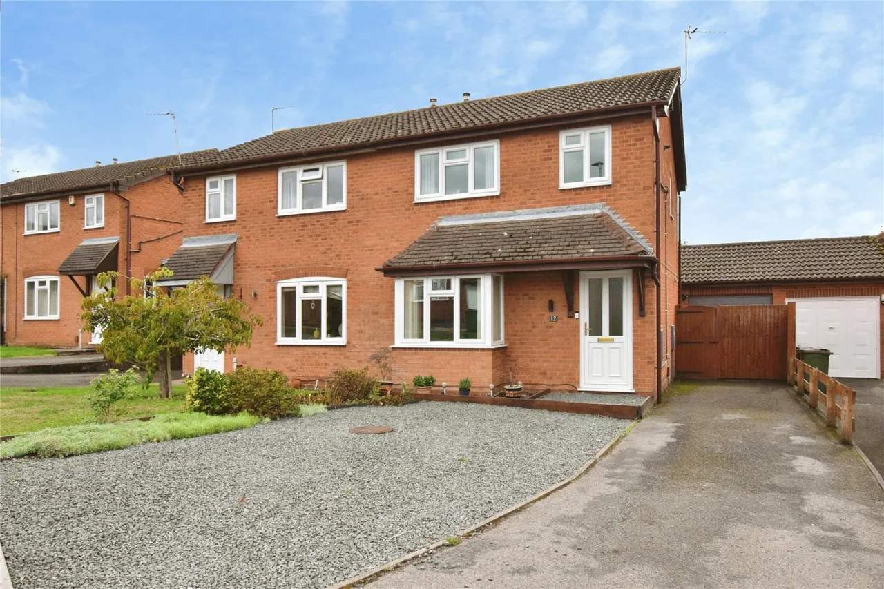 3 bed house for sale, Well Spring Hill, Wigston, LE18