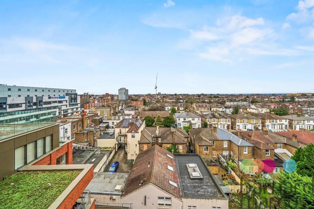 Regents Park Road, London, N3, photo 4