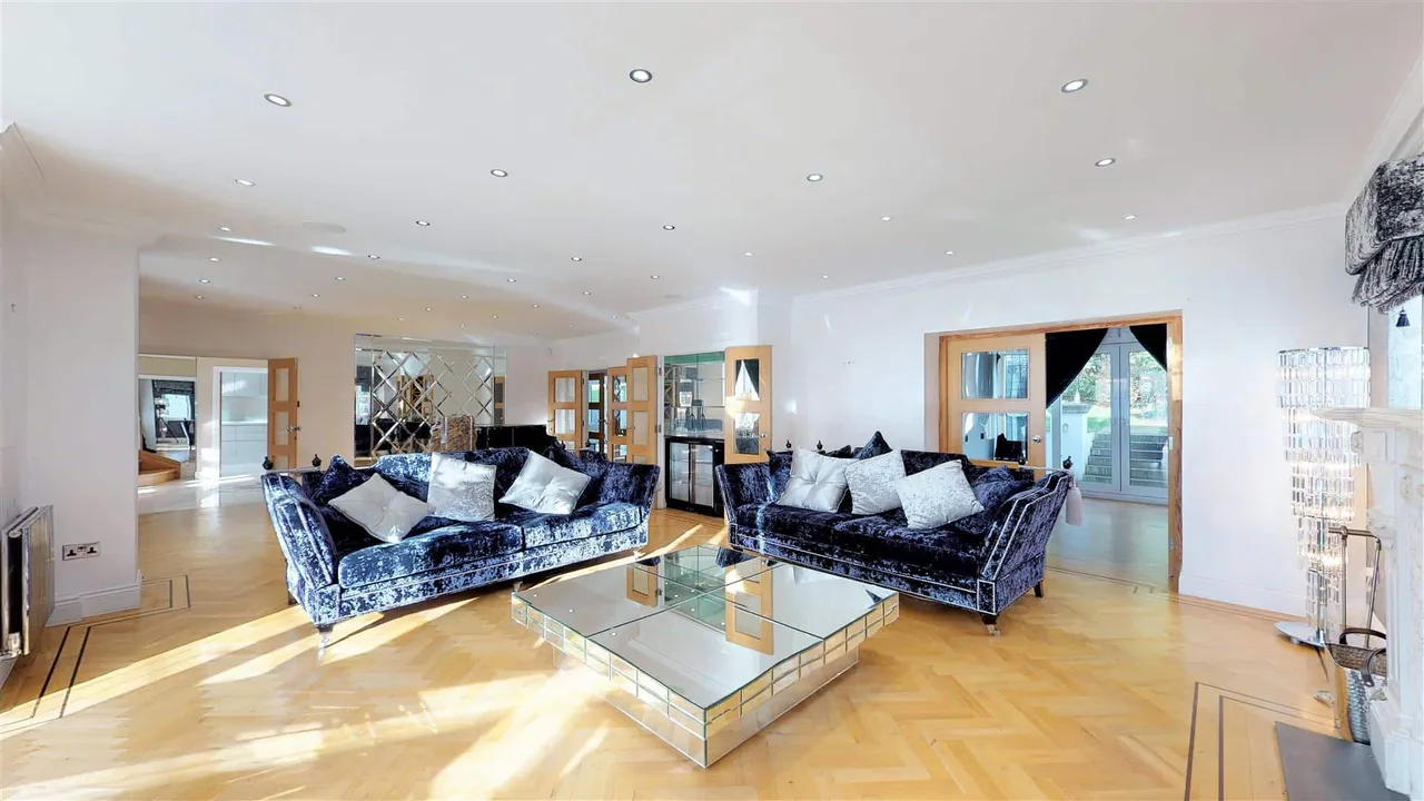Woodman Lane, Chingford, E4, photo 6