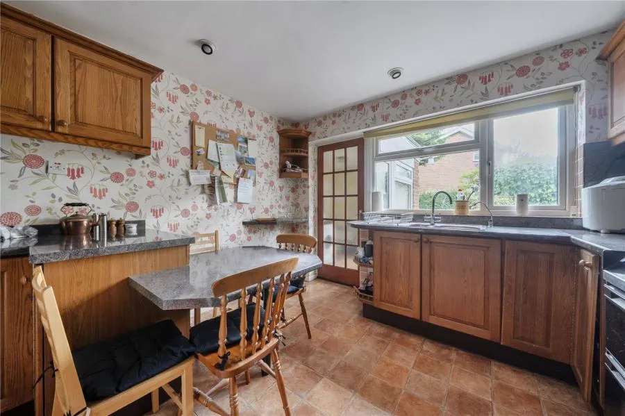 Moorland Road, Witney, OX28, photo 4