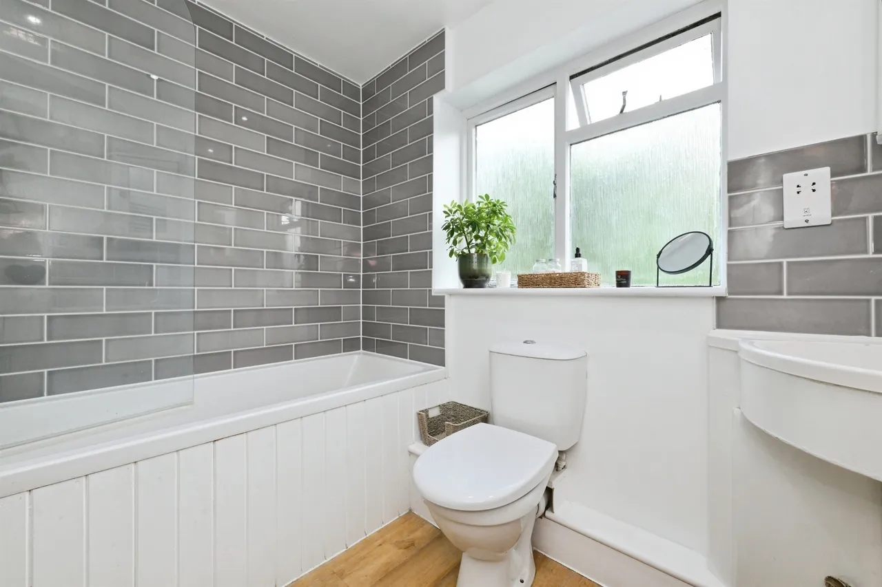 Radwinter Road, Saffron Walden, CB11, photo 17