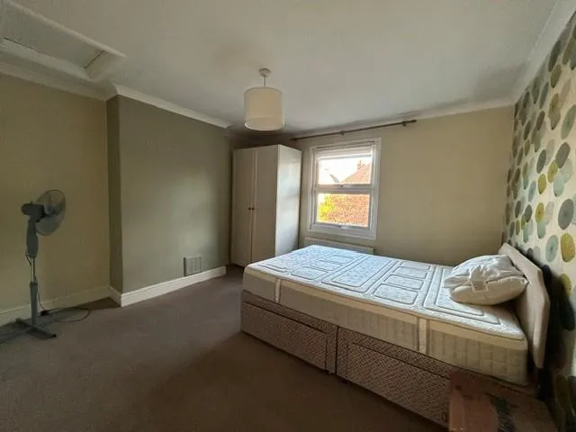 Barnett Wood Lane, Leatherhead, KT22, photo 7