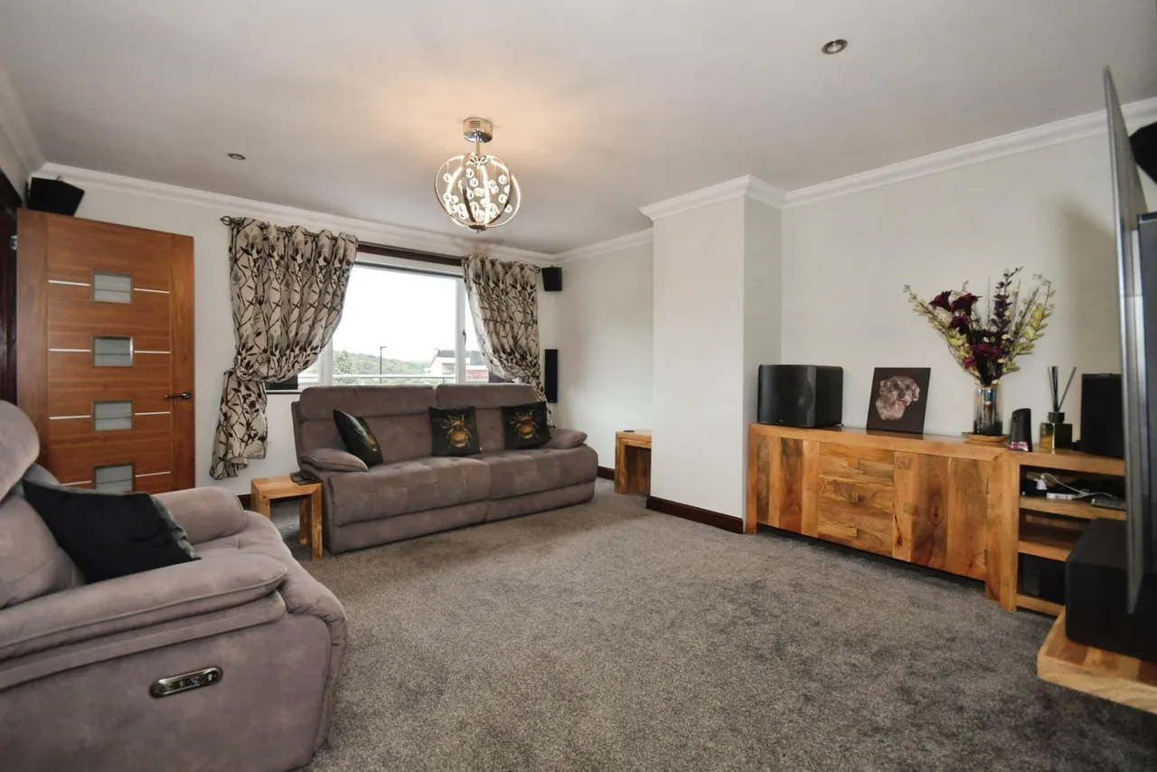 Webb Avenue, Sheffield, S36, photo 9