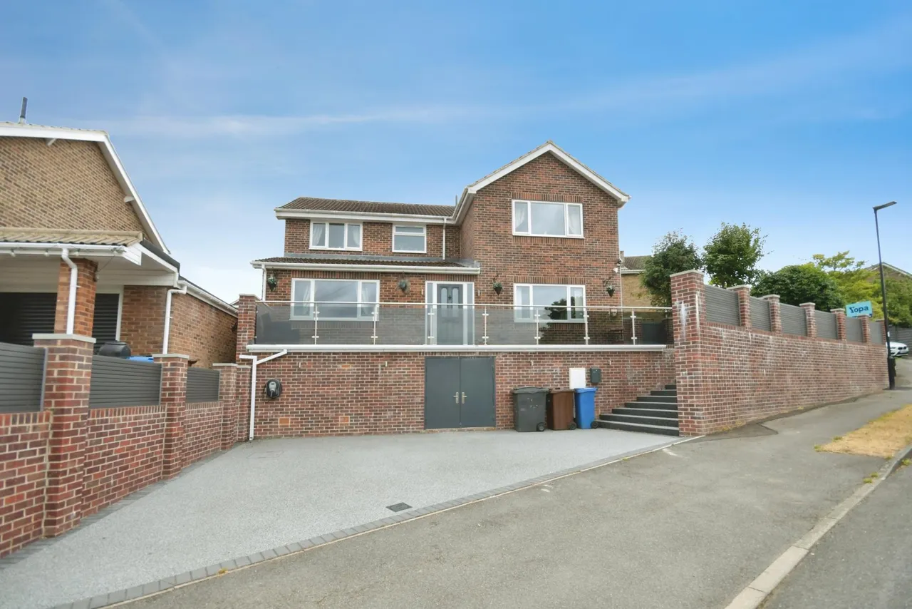 Webb Avenue, Sheffield, S36, photo 5