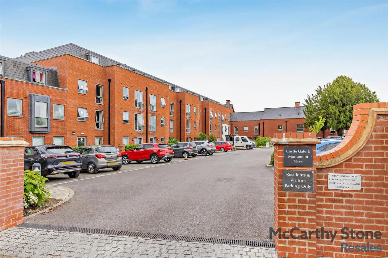 Endless Street, Salisbury, SP1, photo 37