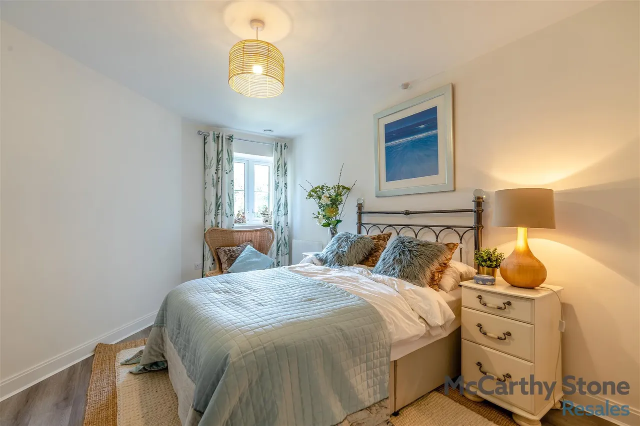 London Road, Knebworth, SG3, photo 10