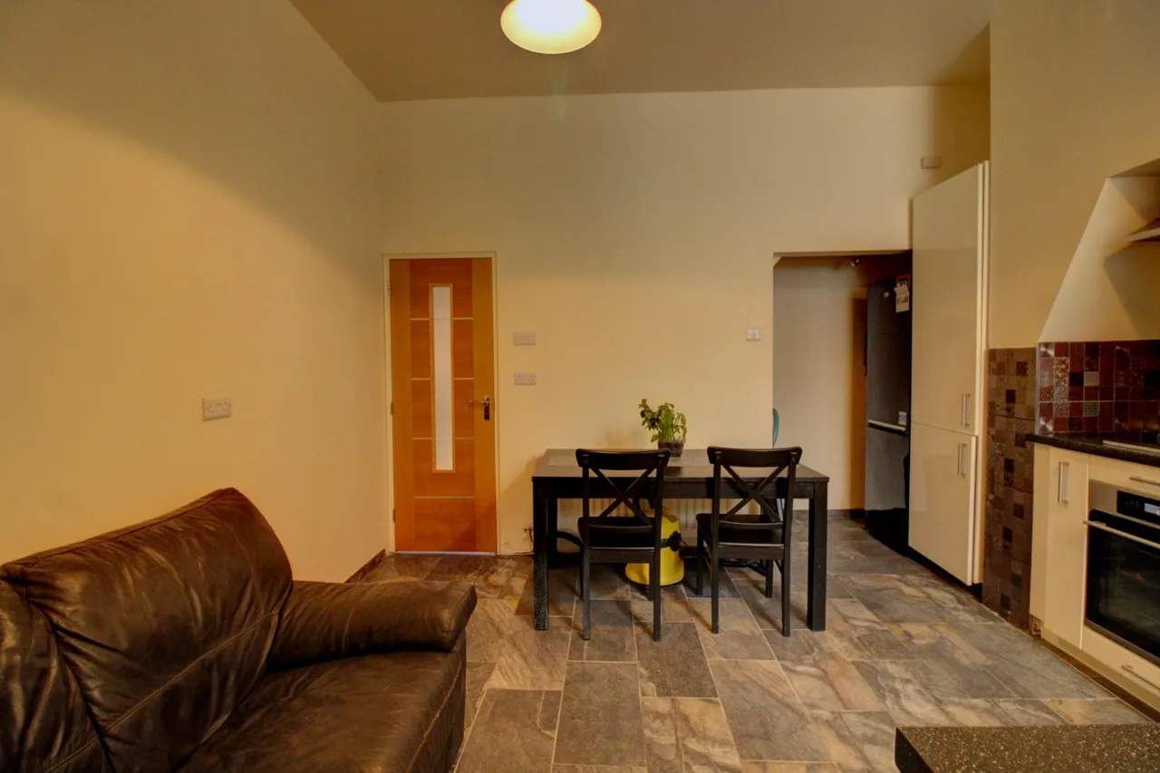 Kings Bridge Street, Blackburn, BB2, photo 8