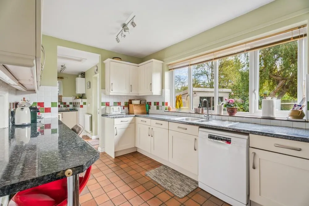 Solar Court, Great Linford, photo 15