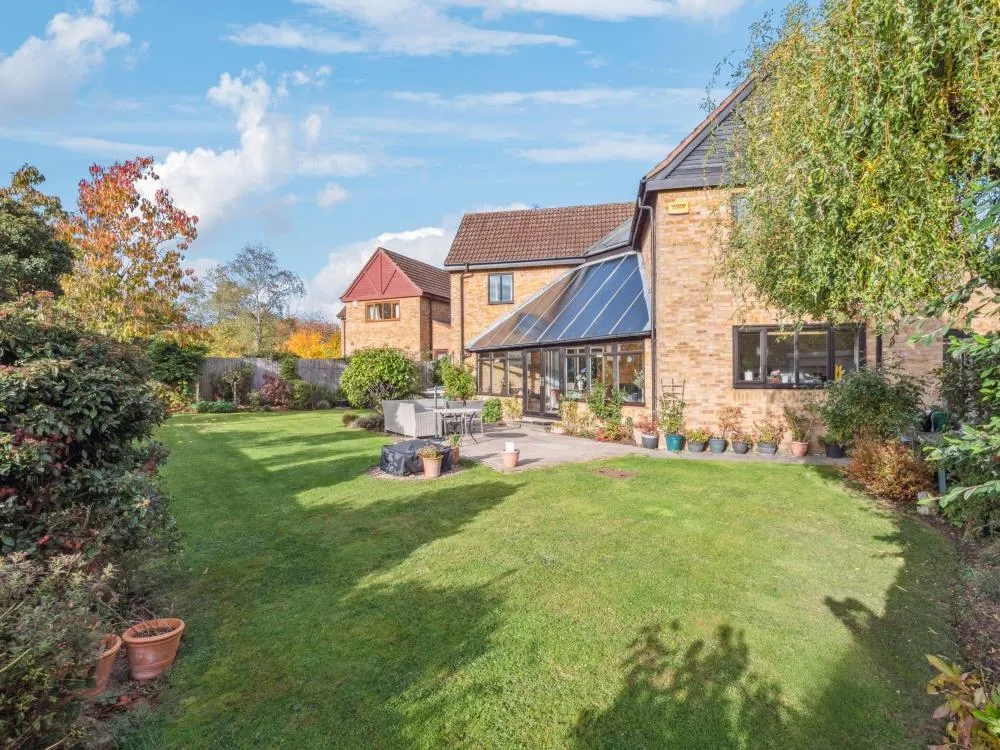 Solar Court, Great Linford, photo 25