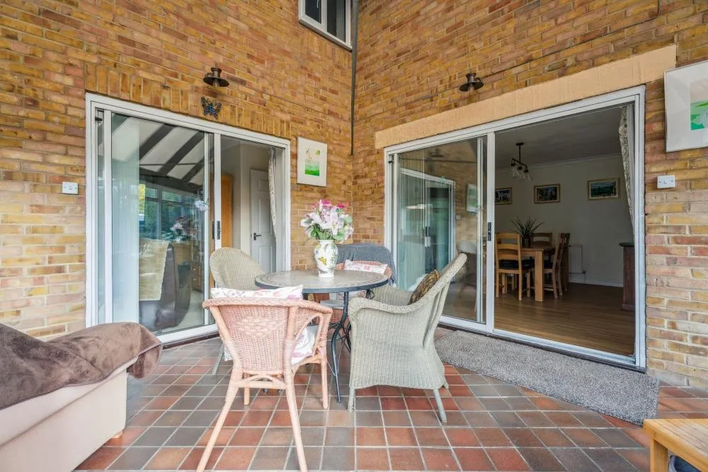 Solar Court, Great Linford, photo 7