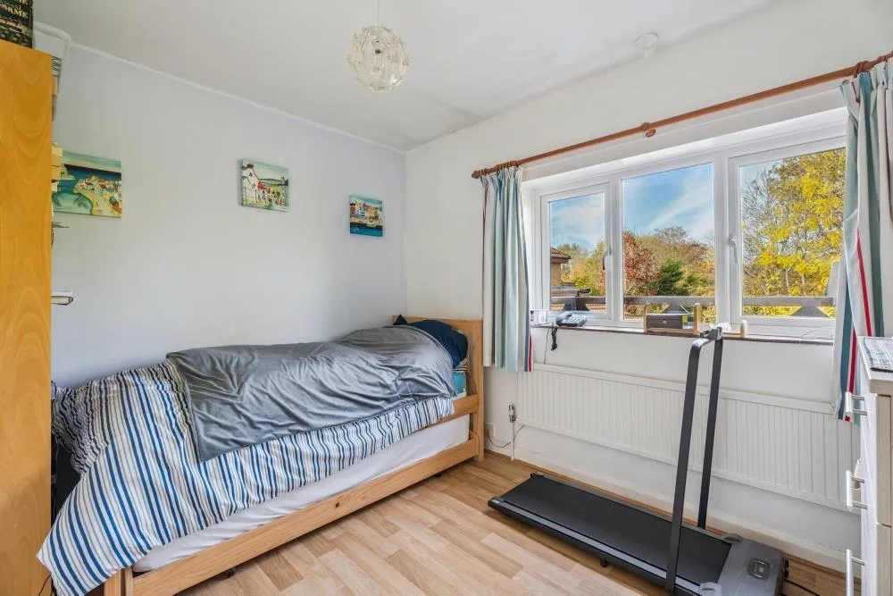 Solar Court, Great Linford, photo 21