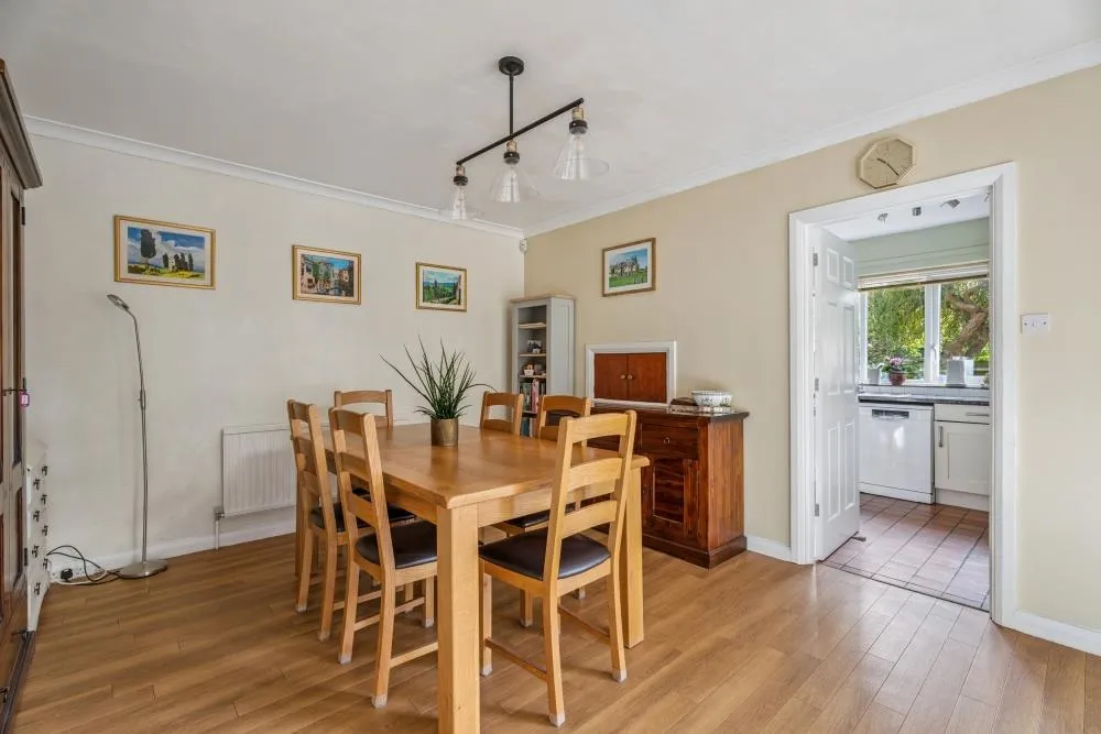 Solar Court, Great Linford, photo 16