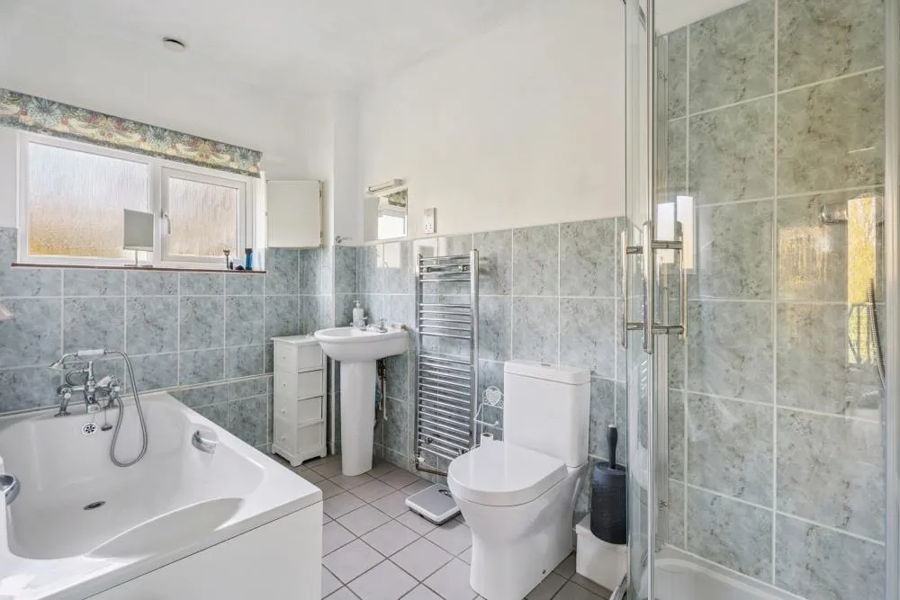 Solar Court, Great Linford, photo 12