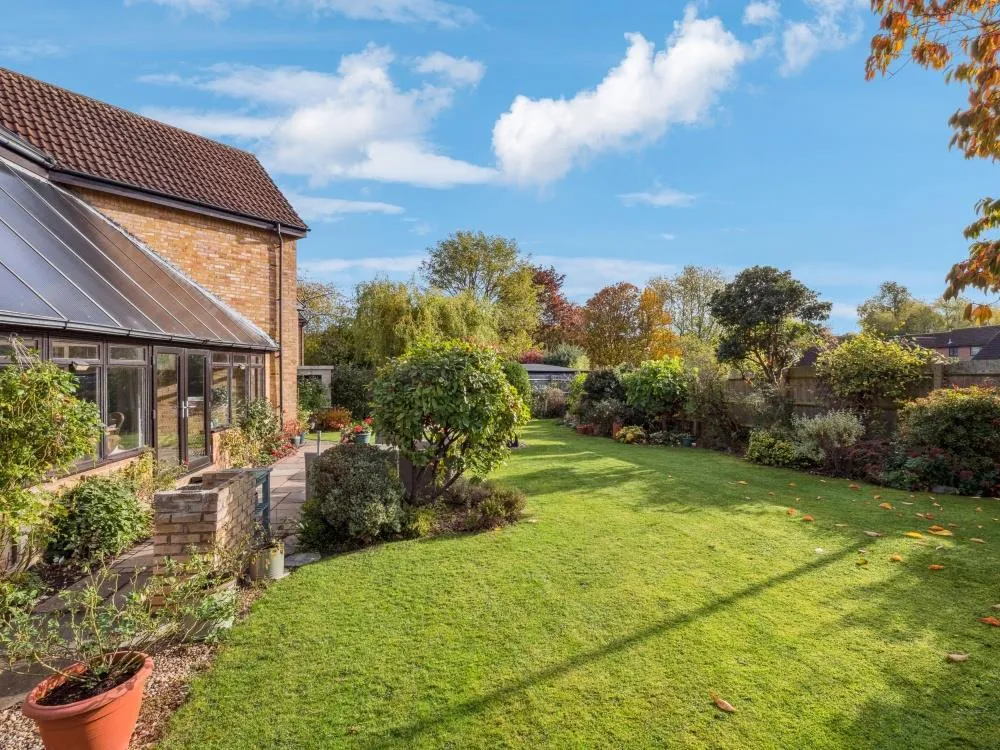 Solar Court, Great Linford, photo 30