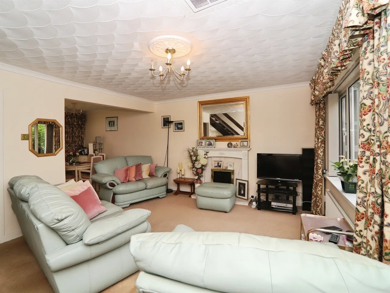 Holywell Road, Pontypridd, CF38, photo 3