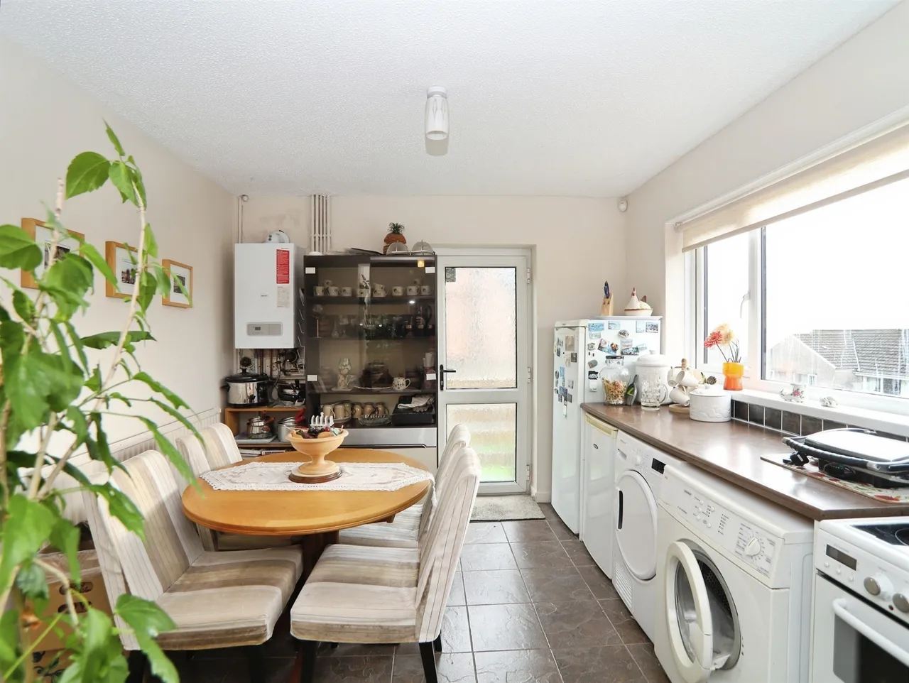 Holywell Road, Pontypridd, CF38, photo 7