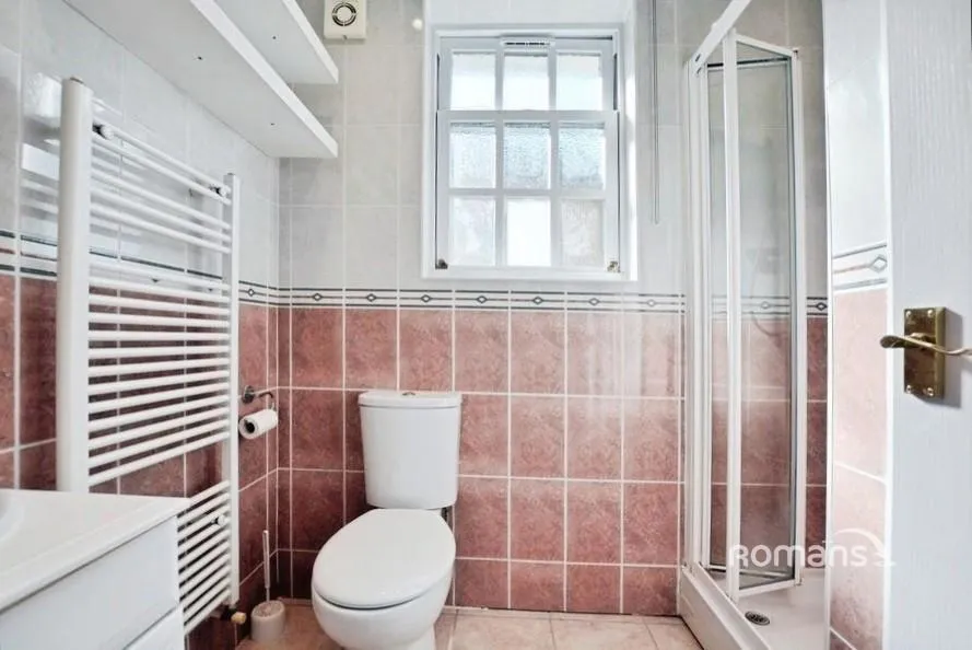 Culvert Lane, Uxbridge, UB8, photo 9