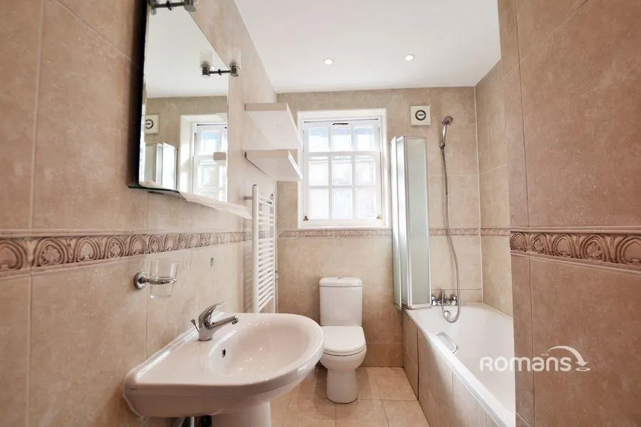 Culvert Lane, Uxbridge, UB8, photo 7