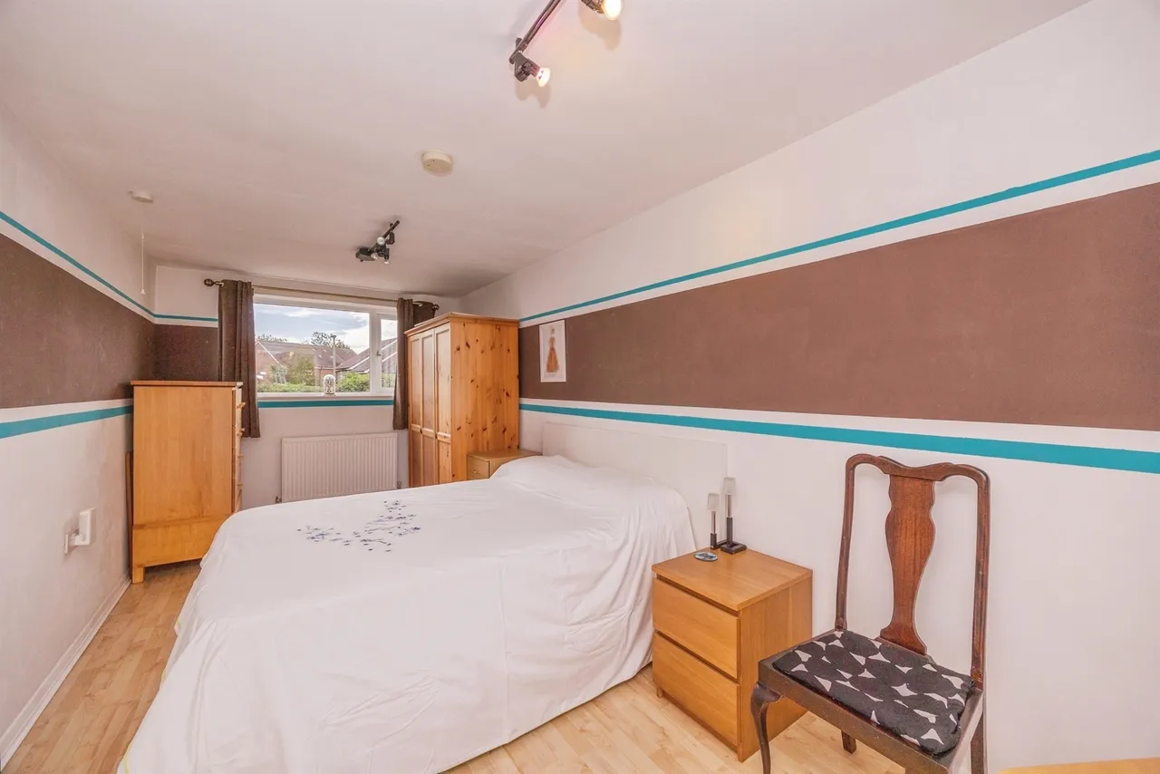 South Lane, Clanfield, PO8, photo 9