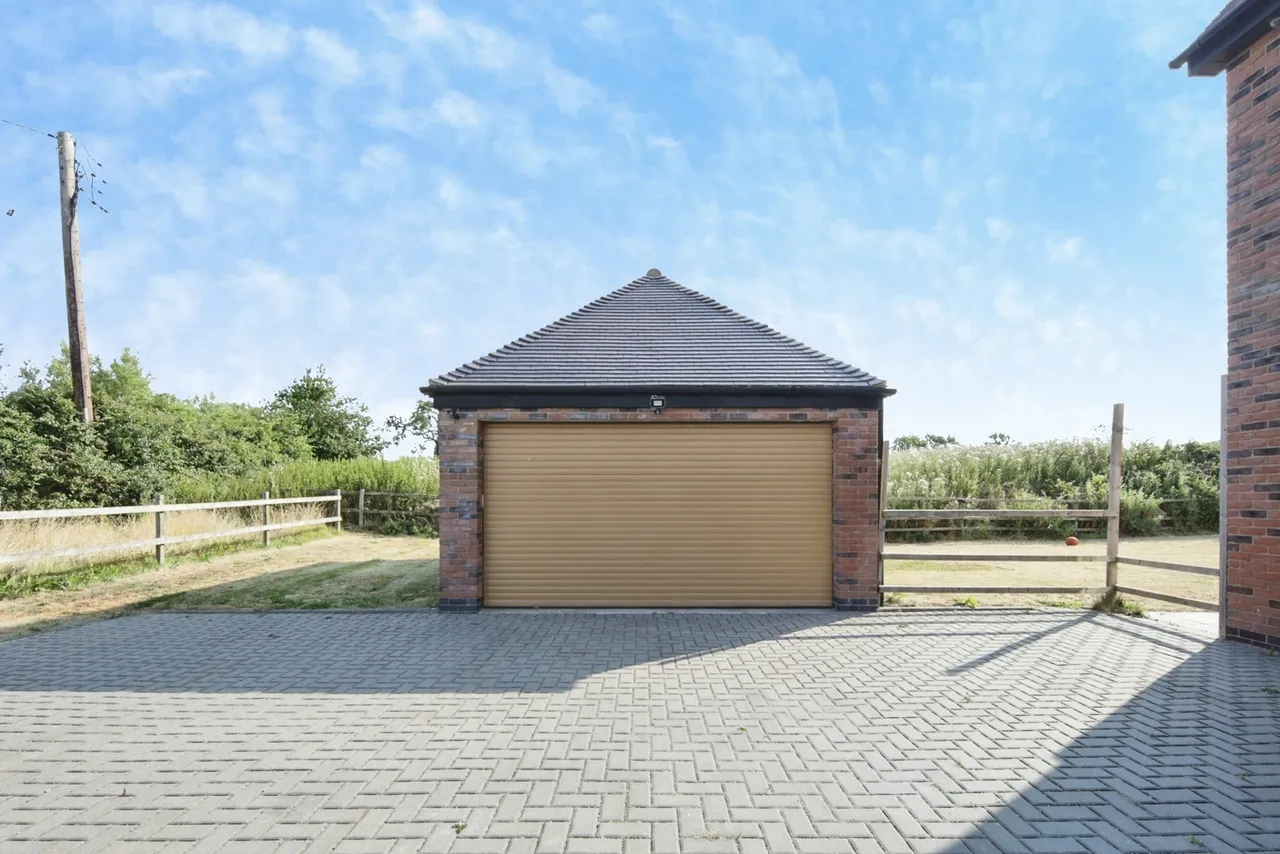 Nuneaton Road, Fillongley, Coventry, Warwickshire, CV7, photo 23