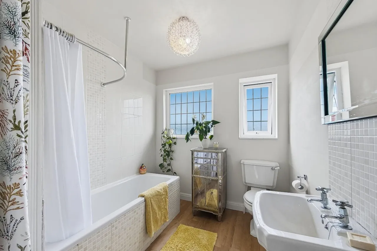Carlin Gate, Timperley, WA15, photo 25