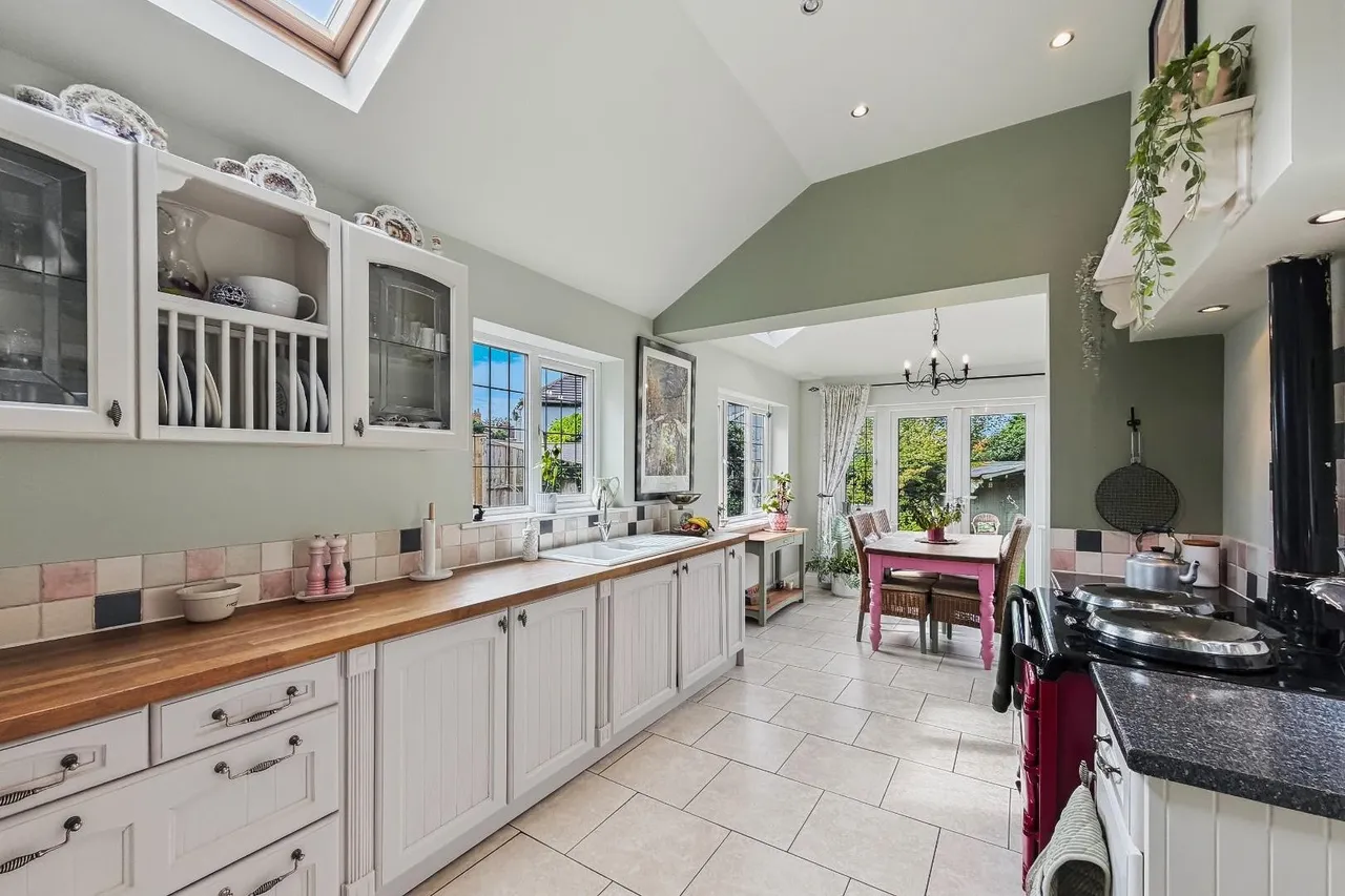 Carlin Gate, Timperley, WA15, photo 2