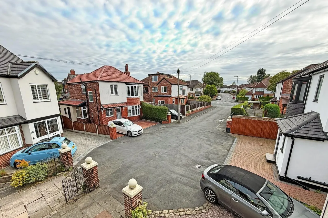 Carlin Gate, Timperley, WA15, photo 33