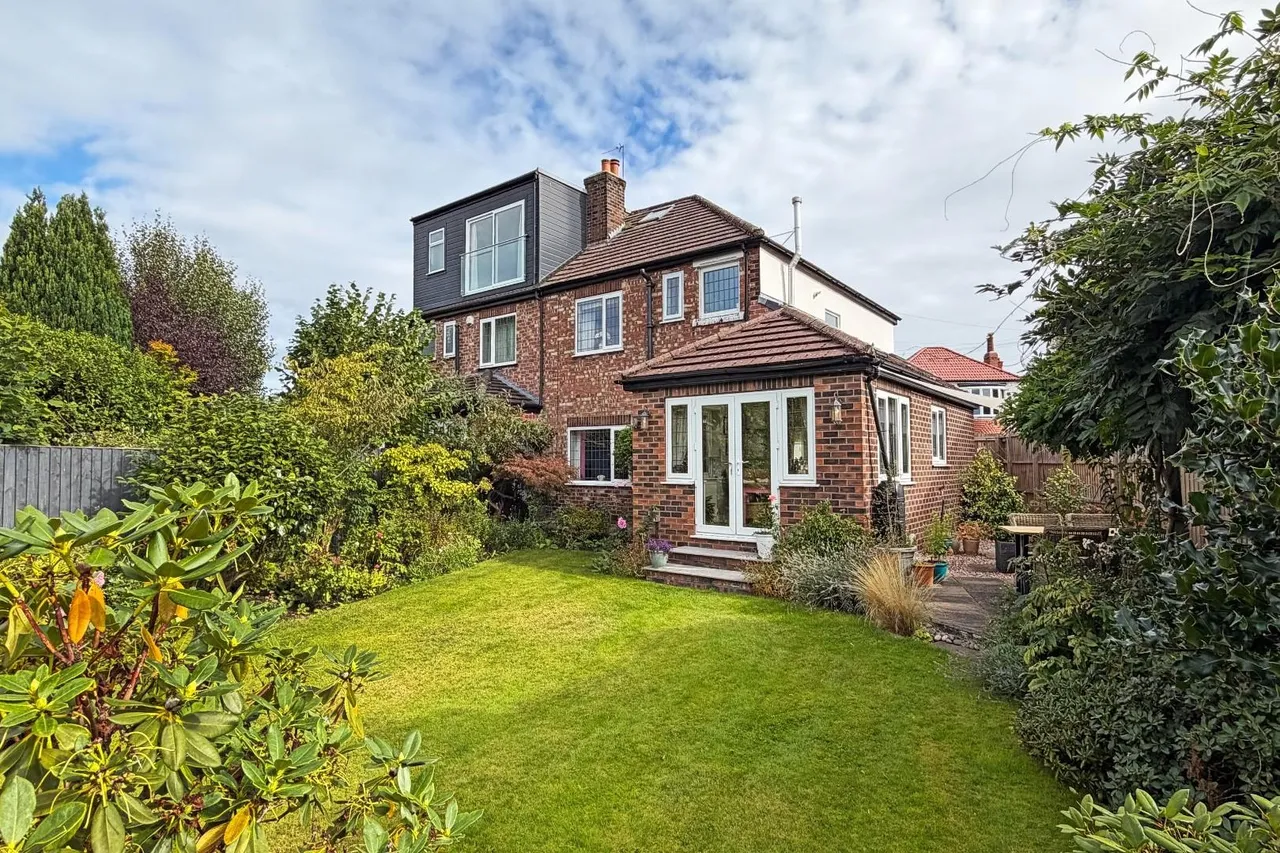 Carlin Gate, Timperley, WA15, photo 6