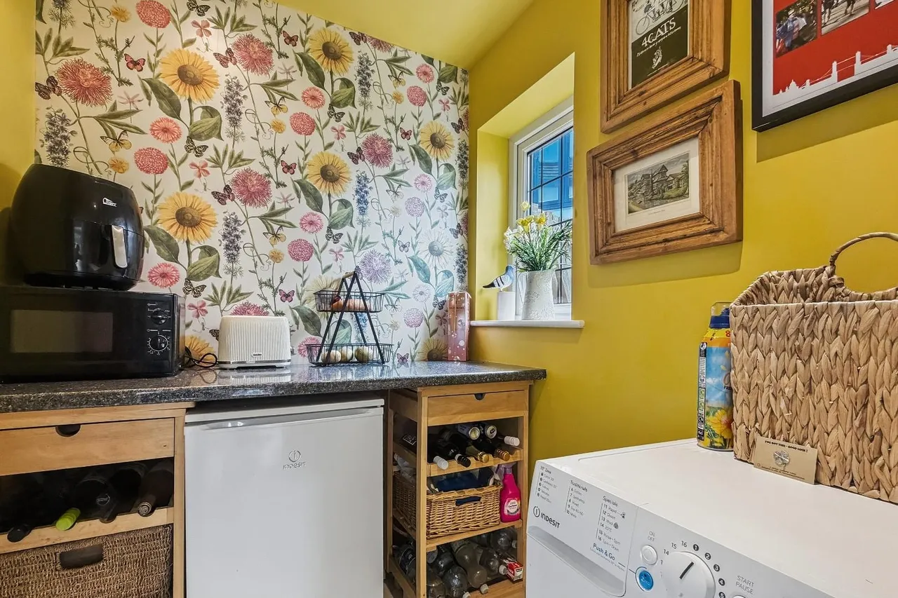 Carlin Gate, Timperley, WA15, photo 15