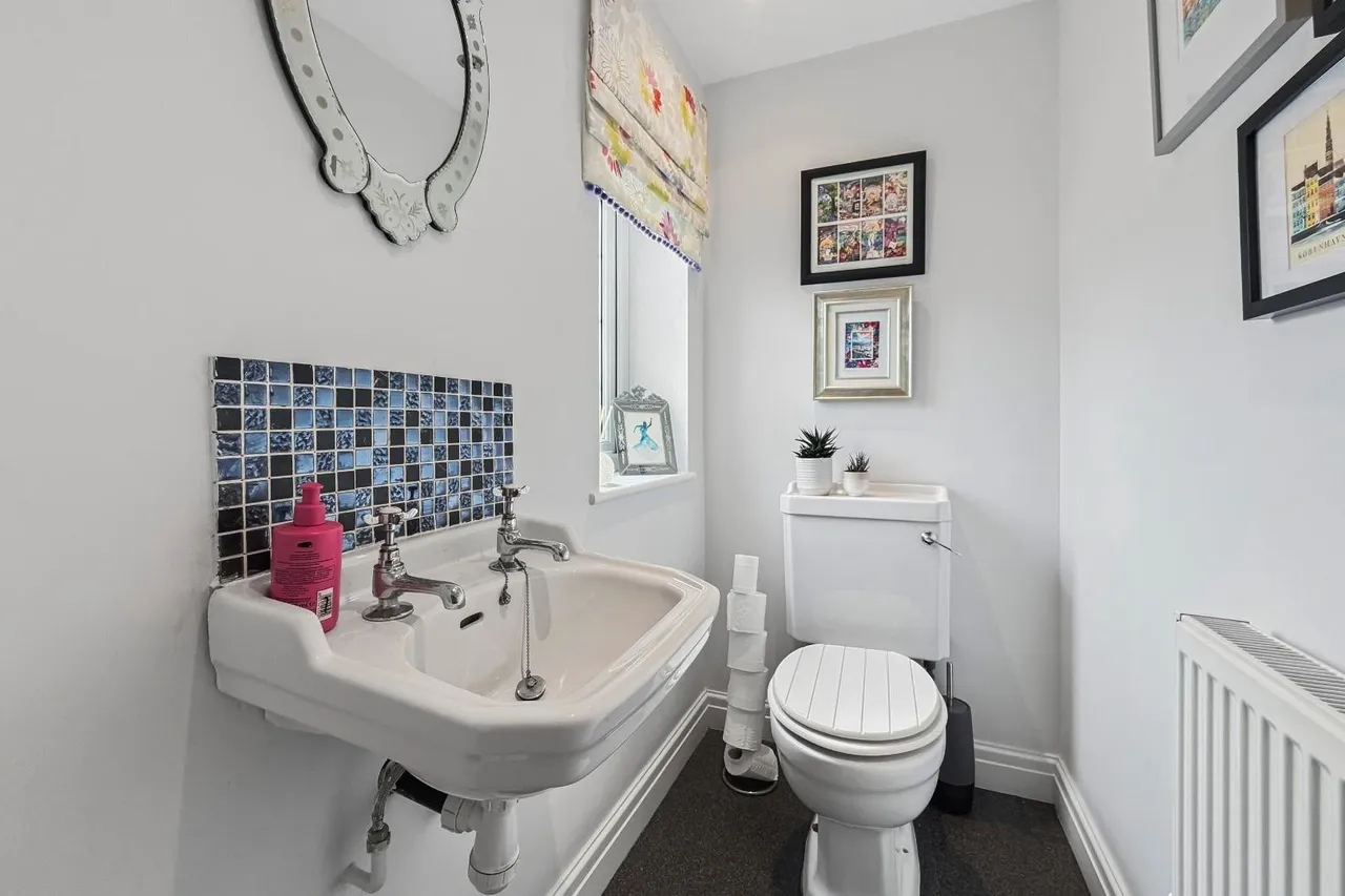 Carlin Gate, Timperley, WA15, photo 16