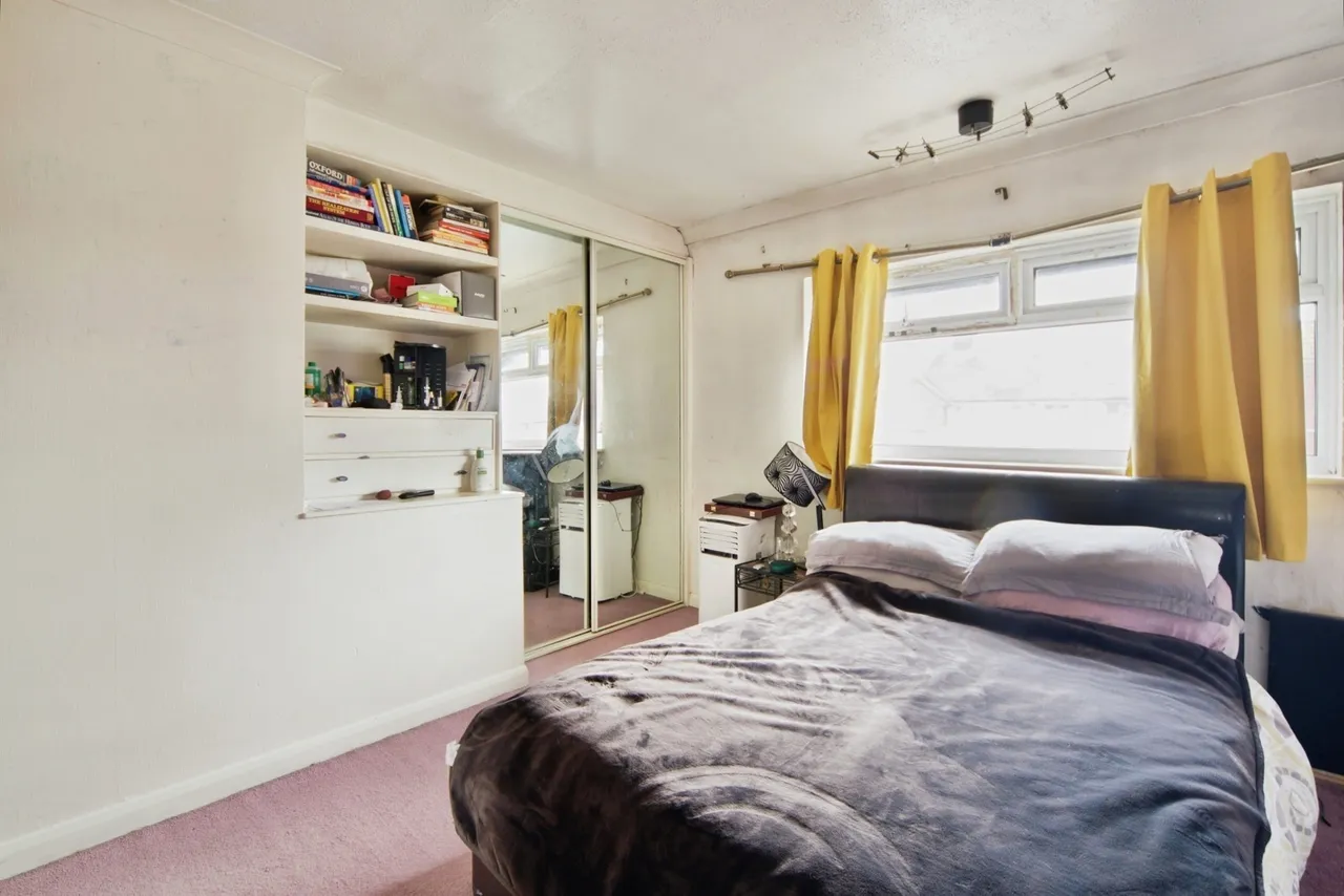 Marston Avenue, Dagenham, RM10, photo 31