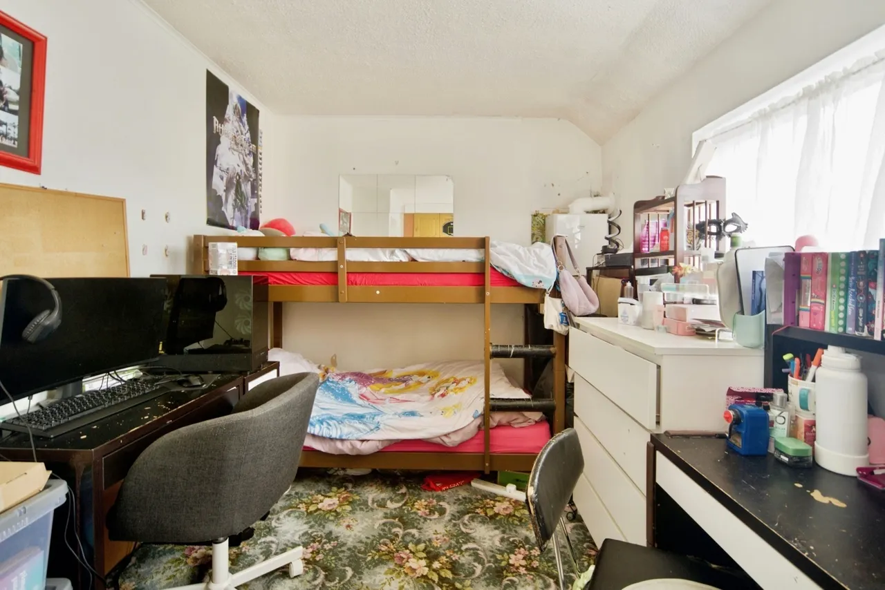 Marston Avenue, Dagenham, RM10, photo 37